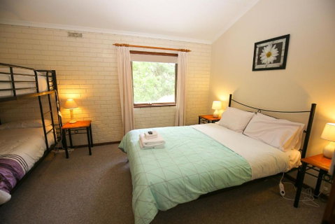 Cedar Holiday Units Apartment 2 - Accommodation Mt Buller 1
