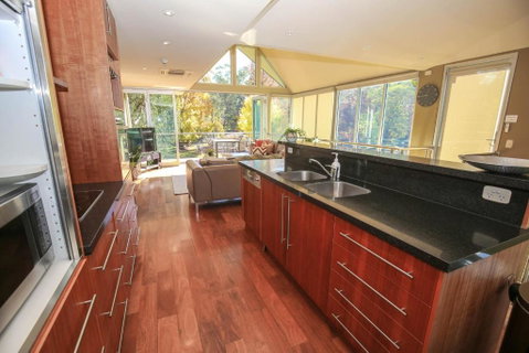 The Glass Pinnacle - Accommodation Mt Buller 3