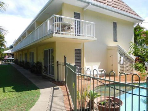 Holiday Apartment On The Esplanade - Accommodation Mt Buller 4