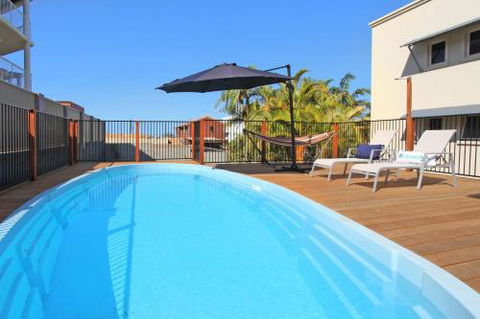 BEACH SHOPS & FABULOUS VACATION HOME! - Accommodation Mt Buller 6