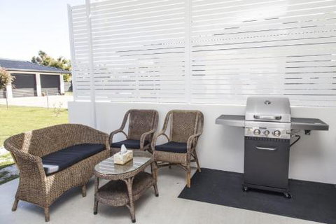 Urangan Harbour Cottage - Accommodation Mt Buller 3