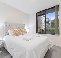 HomeHotel Stylish Apt next to Train  Westfield - Accommodation Mt Buller