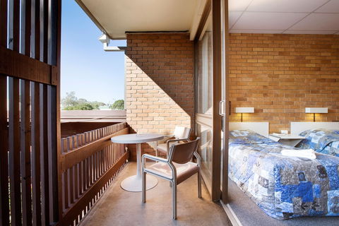 Villa Noosa Hotel - Accommodation Mt Buller 3