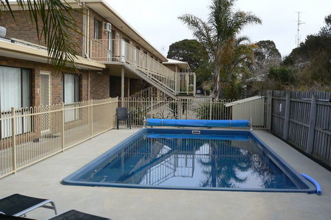 Allambi Holiday Apartments - Accommodation Mt Buller 4