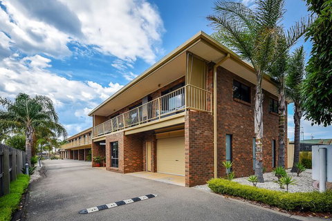 Allambi Holiday Apartments - Accommodation Mt Buller 1