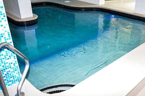 Zenith Ocean Front Apartments - Accommodation Mt Buller 2