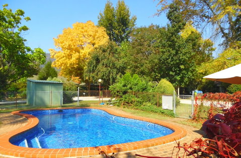 Bright Highland Valley Cottages - Accommodation Mt Buller 1