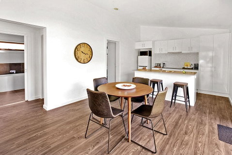 Bright Highland Valley Cottages - Accommodation Mt Buller 5