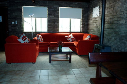 Caves Road Chalets - Accommodation Mt Buller 2