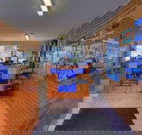 Low Head Tourist Park - Caravan Park