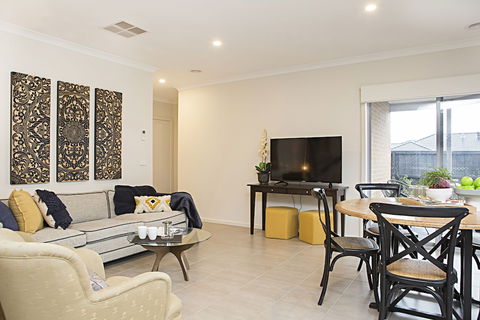 BOUTIQUE STAYS - Gumflower - Accommodation Mt Buller 4
