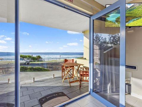 Aqua Shores Studio - Accommodation Mt Buller 1