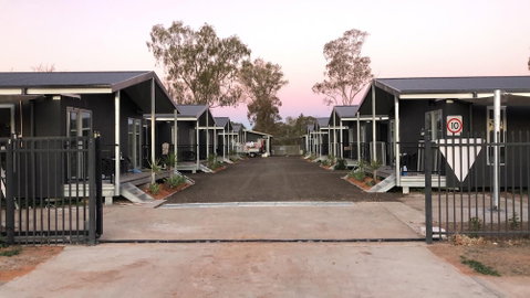 Sunshine Gardens Bourke Resort - Accommodation Mt Buller 1