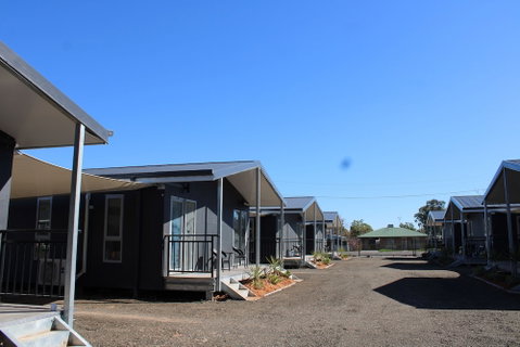 Sunshine Gardens Bourke Resort - Accommodation Mt Buller 0