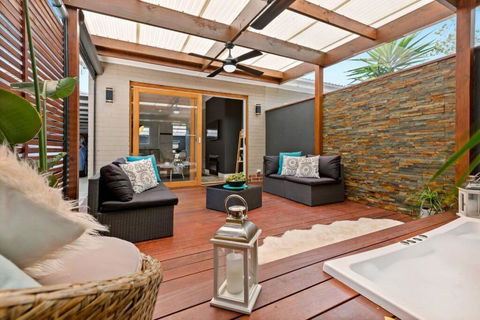 AMORE A Tranquil Retreat With Couples Spa - Accommodation Mt Buller 1