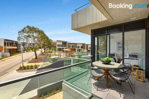 Luxe 101 At Martha Cove Waterfront Luxury On The Marina Walk To Beach - Accommodation Mt Buller 2