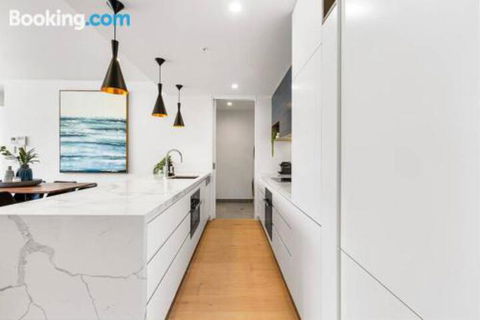 Luxe 101 At Martha Cove Waterfront Luxury On The Marina Walk To Beach - Accommodation Mt Buller 1