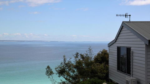 SEA EAGLE COTTAGE Amazing Views Of Bay Of Fires - Accommodation Mt Buller 3