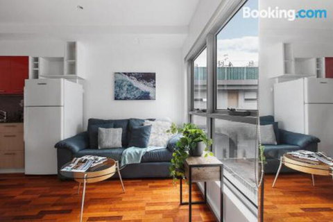 Heart Of Sandringham Apartment By Ready Set Host - Accommodation Mt Buller 1