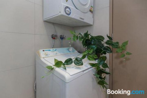 Heart Of Sandringham Apartment By Ready Set Host - Accommodation Mt Buller 4