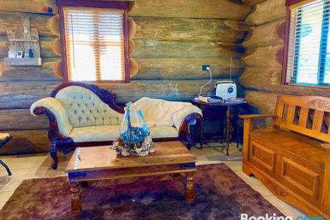 Amarina Farm Stay & Gardens - Accommodation Mt Buller 3