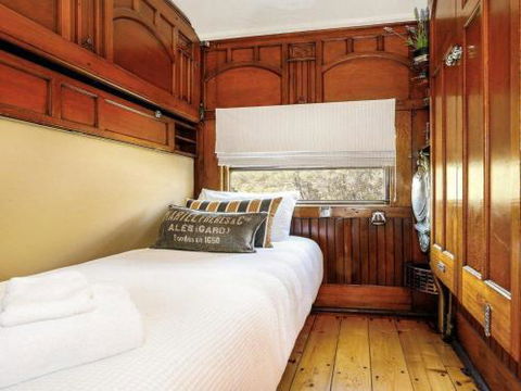 THE ANGAS CARRIAGE Alpine Southern Highlands 4pm Check Out On Sundays - Accommodation Mt Buller 4