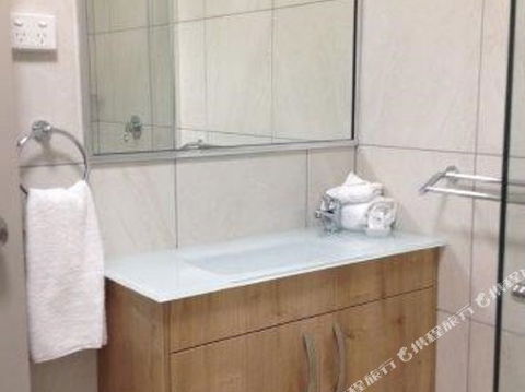 BEST WESTERN CASTLE LODGE MOTEL - Accommodation Mt Buller 3