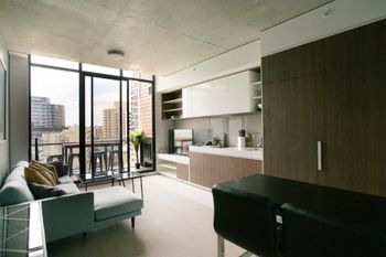 Spacious Apartment Close To Melbourne CBD - Accommodation Mt Buller 6