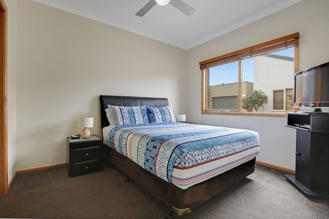 Apartments On Church - Unit 7 - Accommodation Mt Buller 3