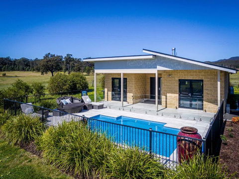 Mandalay Villas - Villa 2 - Accommodation Mt Buller 3