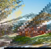 Bridges on Meninya Motel  Apartments - Accommodation Mt Buller