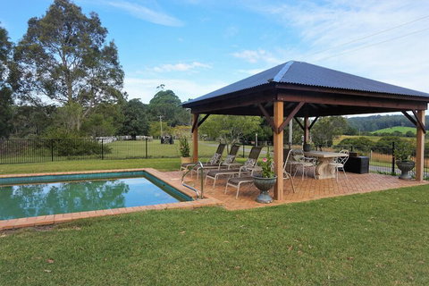 Milton Country Retreat The Chocolate Cottages - Accommodation Mt Buller 1