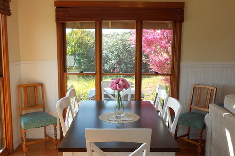 Milton Country Retreat The Chocolate Cottages - Accommodation Mt Buller 6