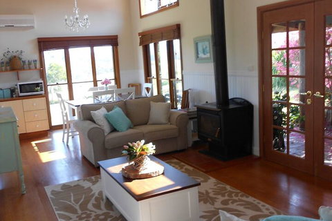 Milton Country Retreat The Chocolate Cottages - Accommodation Mt Buller 2