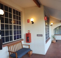 McNevin's Warwick Motel