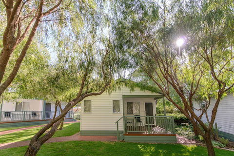 Mandalay Holiday Resort And Tourist Park - Accommodation Mt Buller 2