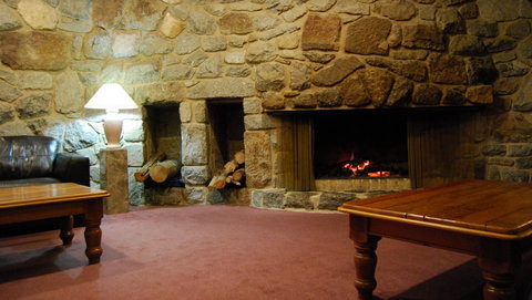 Perisher Manor Hotel - Accommodation Mt Buller 4