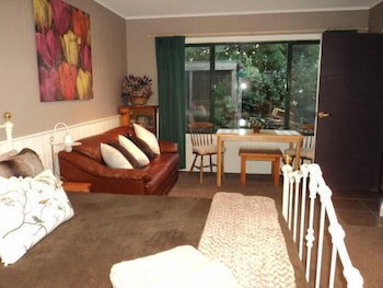 Forest Lodge Chalets - Accommodation Mt Buller 5