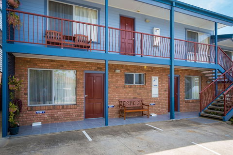 Heritage House Motel & Units - Accommodation Mt Buller 4