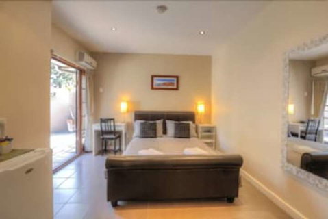 Waikiki Beach Bed & Breakfast - Accommodation Mt Buller 5