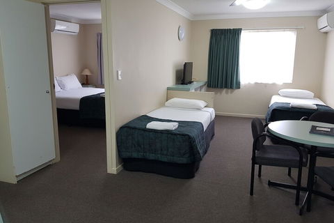 Earls Court Motor Inn - Accommodation Mt Buller 6