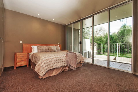 Centenary Peaks - Accommodation Mt Buller 4
