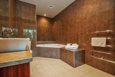 Centenary Peaks - Accommodation Mt Buller 1