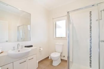 Werribee Short Stay Villas & Accommodation - Accommodation Mt Buller 2