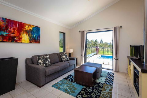 Mandalay Villas Villa 2 - Accommodation Mt Buller 4