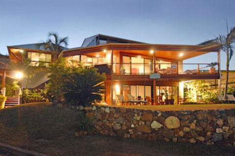 Airlie Waterfront Bed & Breakfast - Accommodation Mt Buller 0