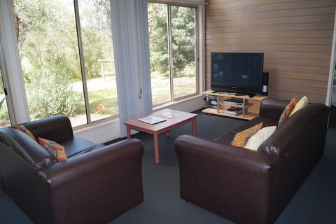 Waterfront Retreat At Wattle Point - Accommodation Mt Buller 5