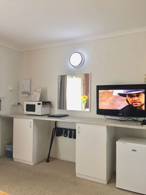 Colonial Motor Inn Pambula - Accommodation Mt Buller 3