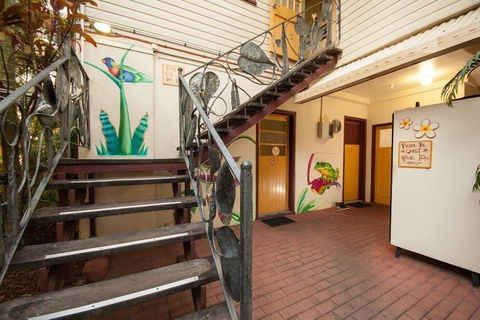 Tropic Days Backpackers - Accommodation Mt Buller 4