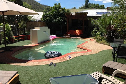 Coach House Inn - Accommodation Mt Buller 4